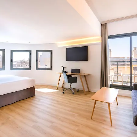 Innside By Melia Center فندق 4*